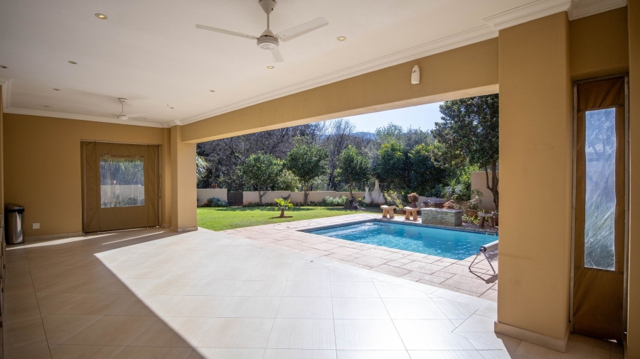 4 Bedroom Property for Sale in The Coves North West